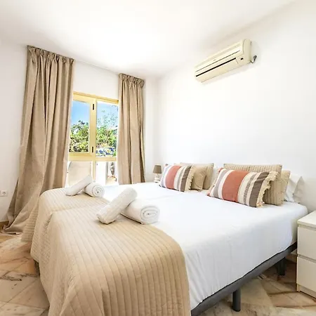 Апартаменти Oleholidays 805 Romana Frente Al Mar