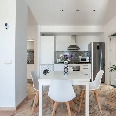 Апартаменти Oleholidays 805 Romana Frente Al Mar